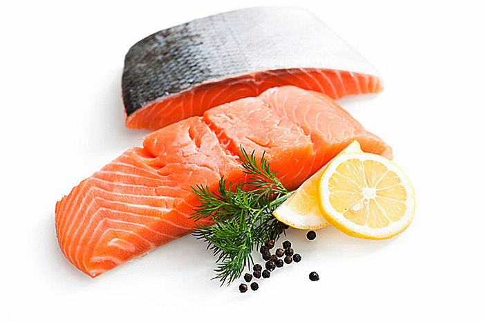 Предлагаем Вам купить пивной набор из семги — вкуснейший продукт, который по достоинству оценят любители красной рыбы и пенного ячменного напитка!   В составе продукта: тонкие ломтики семги, соль и натуральный консервант для сохранения сроков годности.   В семге содержится большое количество рыбьего жира, аминокислот, легкоусвояемых белков, витаминов А, Д, РР и целого ряда микро- и макроэлементов, среди которых сера, хлор, никель, молибден, фтор, хром и цинк. Полезные вещества укрепляют костную систему, защищают иммунитет, нормализуют уровень холестерина и благотворно влияет на организм человека.  